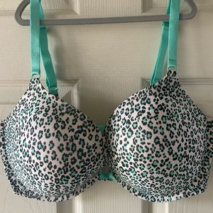 BUNDLE- 2 Victoria’s Secret Push-up 36DD bras